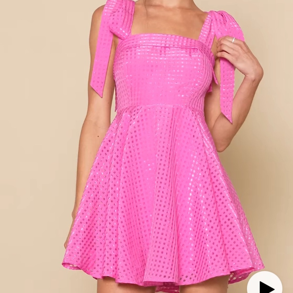Brand new Lulu’s pink party dress (Small)
